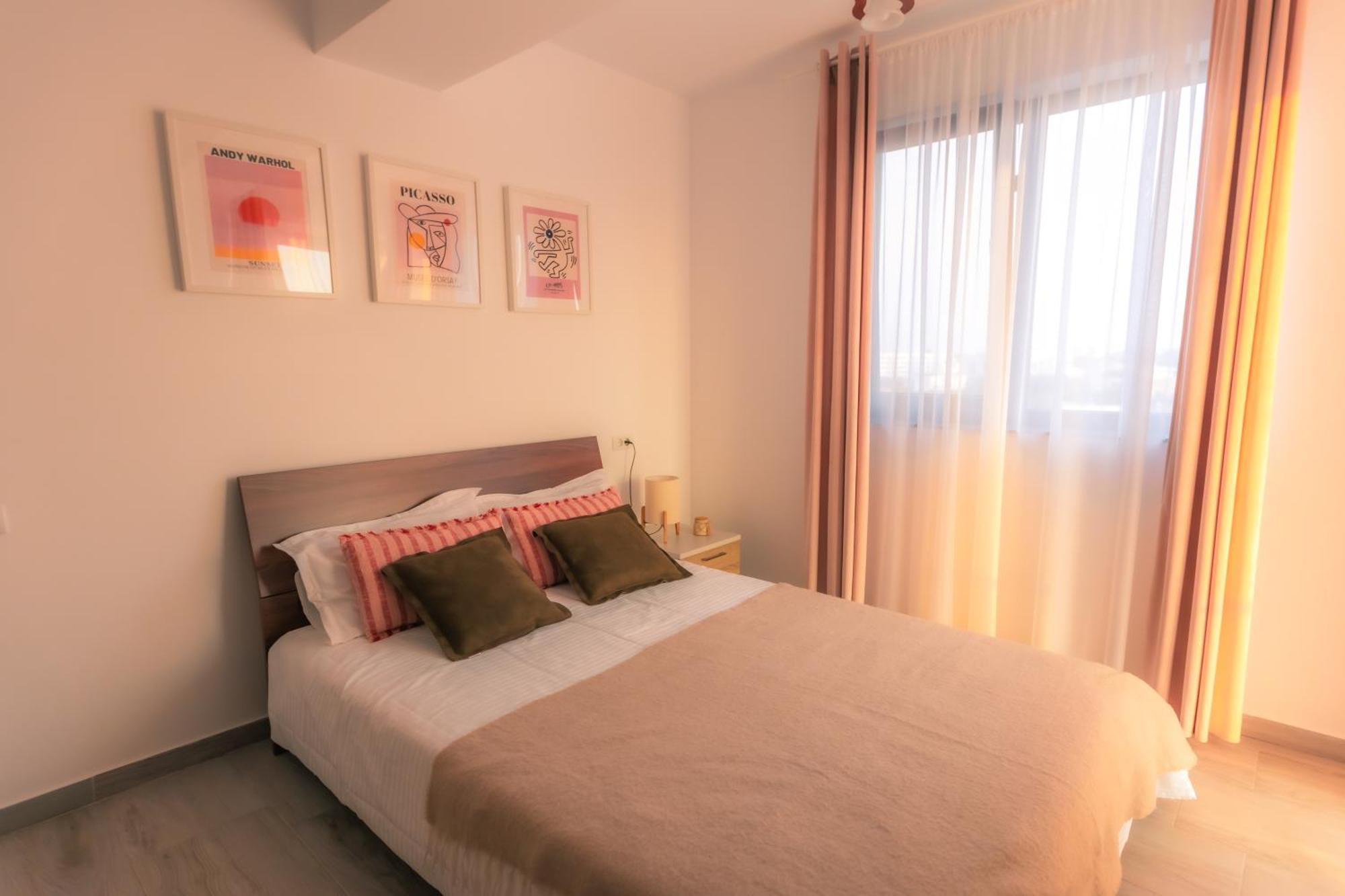 Sunset Apartment - Central Apt With Rooftop Garden 布加勒斯特 外观 照片